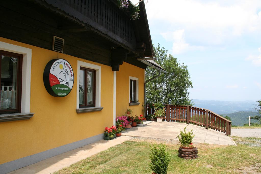 Ferienhaus Legat - Ein Platz Zum Traumen Hotel Pongratzen Екстериор снимка